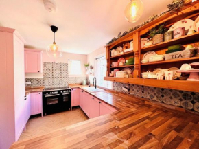 5 - Idyllic Location - Great for Groups